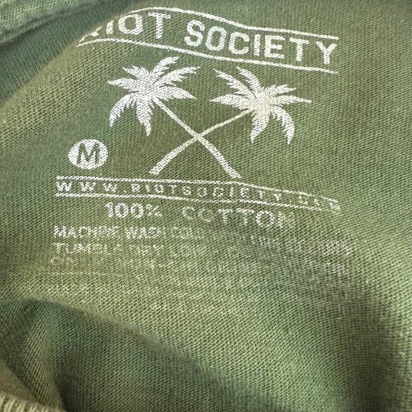 Riot Society Crewneck Take A Hike Boots 100% Cotton Hiking Green T-Shirt Medium - Picture 8 of 9